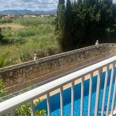 Chalet Piscina Climatizada Privada En *