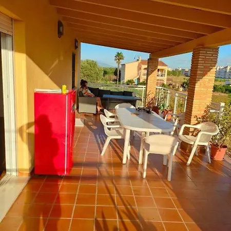 Piscina Climatizada Privada En Шале Дения